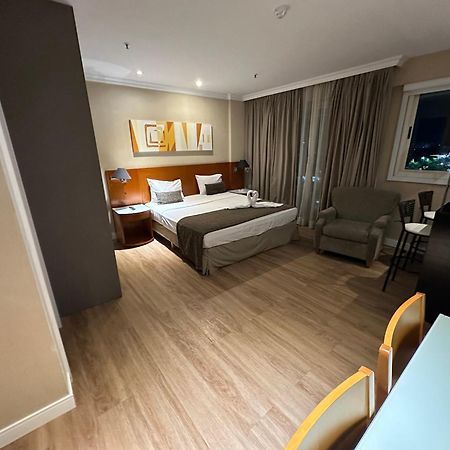 Barra Da Tijuca - 9 - Flat Premium Com Cozinha, Fogao Cooktop, Geladeira Grande, Smart Tv Grande, Lindo E Muitissimo Confortavel, Balsa Para A Praia Gratis E Estacionamento Gratuito Рио-де-Жанейро Экстерьер фото